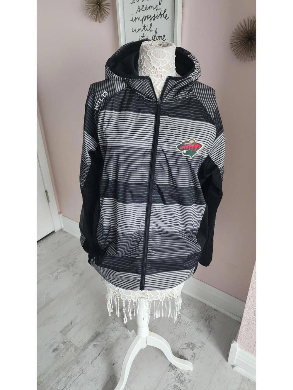 G-III Sports by Carl Banks Minnesota Wild Hooded Jacket Unisex Large Hockey